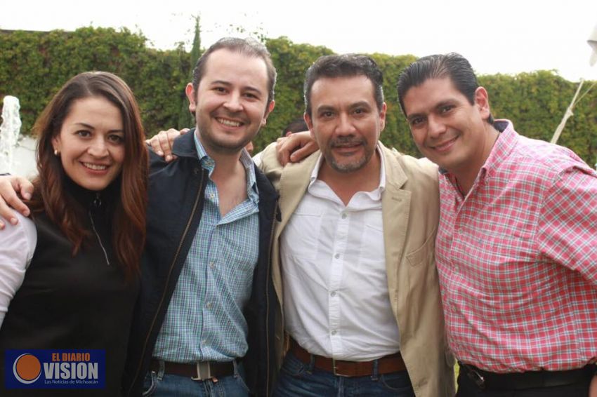 Ernesto Núñez se reúne con amigos de Morelia