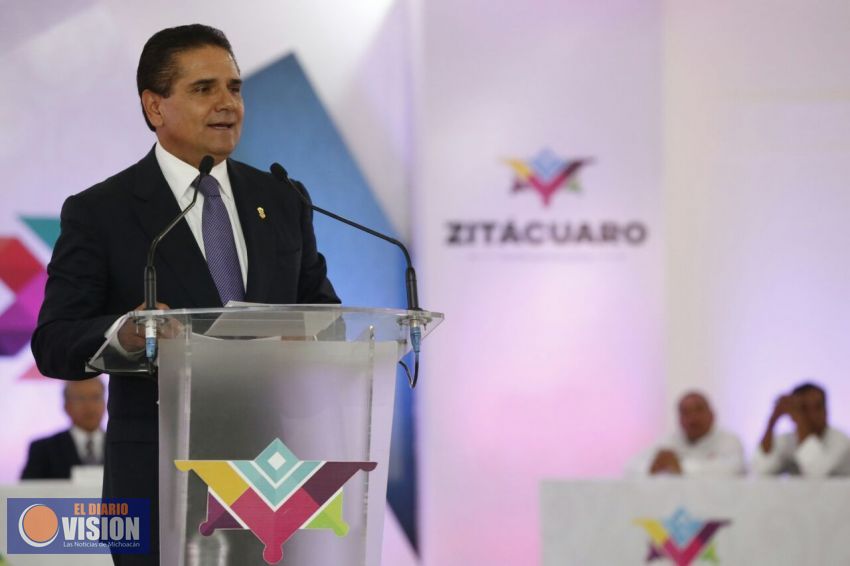 Asiste Gobernador a Primer Informe del presidente municipal de Zitácuaro  