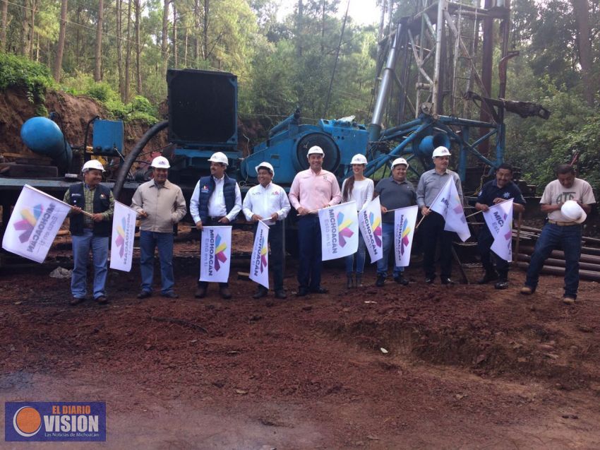   Inician obras en beneficio de más de 15 mil indígenas de Michoacán