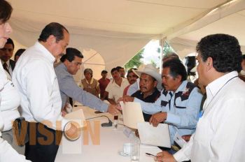 Sector empresarial fortalecido, clave en la generación de empleos: Leonel Godoy Rangel.