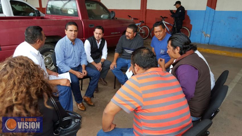 Escucha Gobernador a maestros de la CNTE región Zamora
