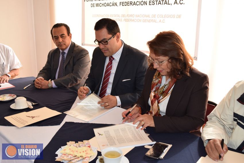 Firma CEDH convenio con el foro de profesionistas