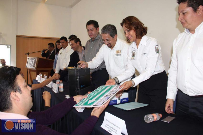 La Educación, necesaria para impulsar el desarrollo regional: Medardo Serna González