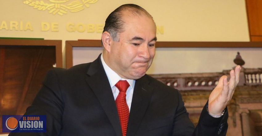 Destituyen a Enrique Galindo de la PF para investigar violaciones en Tanhuato