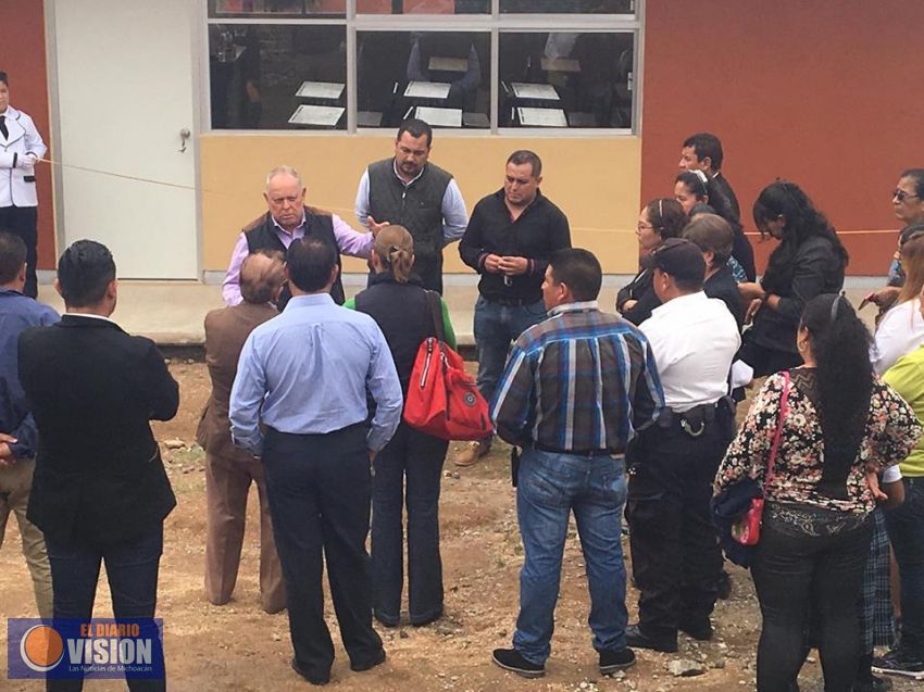 Inauguraron dos aulas didácticas en Tarímbaro con inversión de seiscientos mil pesos