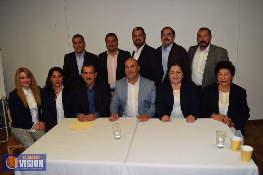 Presidente municipal, Síndico y regidores de Zacapu reducen su salario