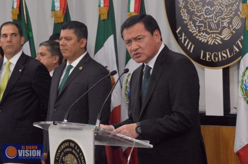 Entrega Osorio Chong el Cuarto Informe de Gobierno al Congreso de la Unión 