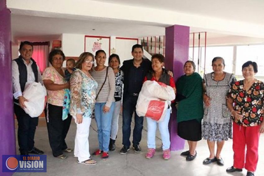 Continúa Ernesto Núñez atendiendo solicitudes ciudadanas