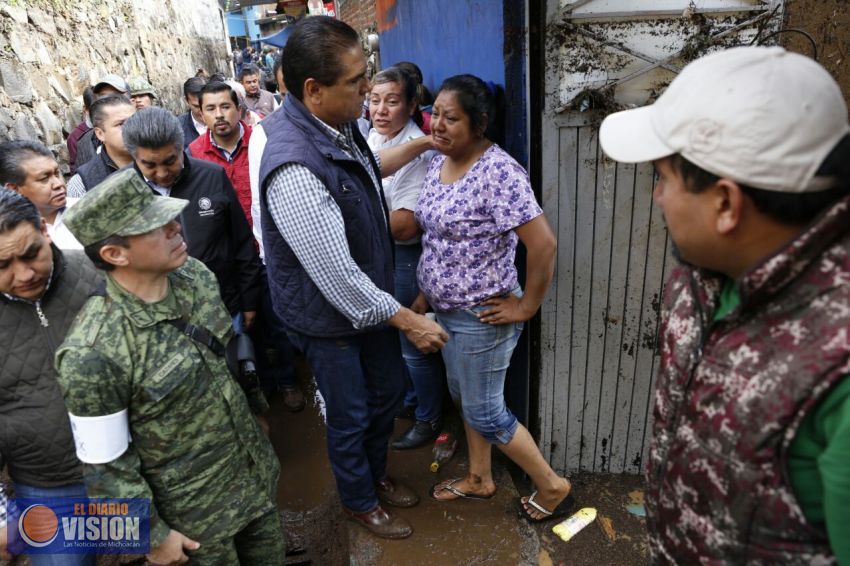 Ofrece Gobernador ayuda inmediata a familias afectadas por lluvias en Uruapan