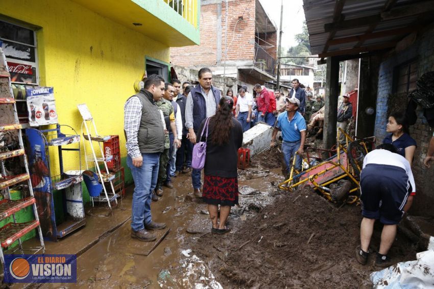 Brigadas de emergencia de la SSM brindan atención en Uruapan