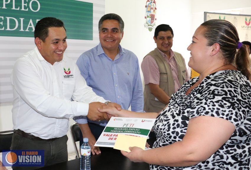 Autoridades entregaron apoyos de empleo temporal inmediato a damnificados de Uruapan