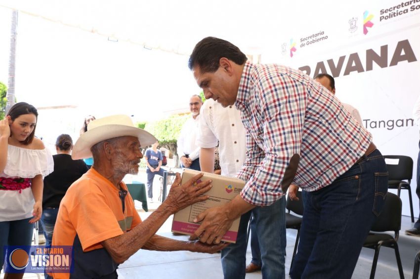 Caminar juntos, para hacer frente a las necesidades de la población: Silvano Aureoles