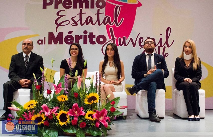 Anuncia IJUMICH a ganadores del Premio al Mérito Juvenil 2016