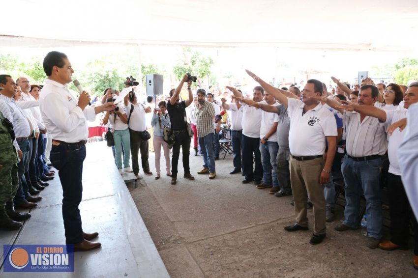 Compromete Silvano Aureoles seguridad y obras públicas en La Ruana