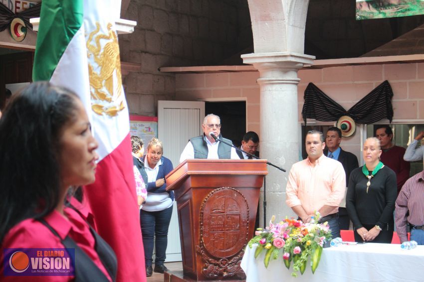 Ayuntamiento de Tarímbaro realizó acto cívico conmemorativo al aniversario de Niños Héroes