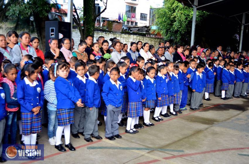 Avanza SEE en el fortalecimiento del sistema educativo en Michoacán  