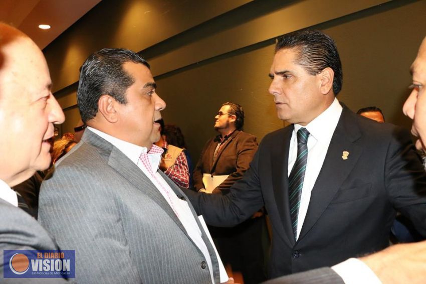Elías Ibarra reconoce trabajo arduo a favor de municipios de Silvano