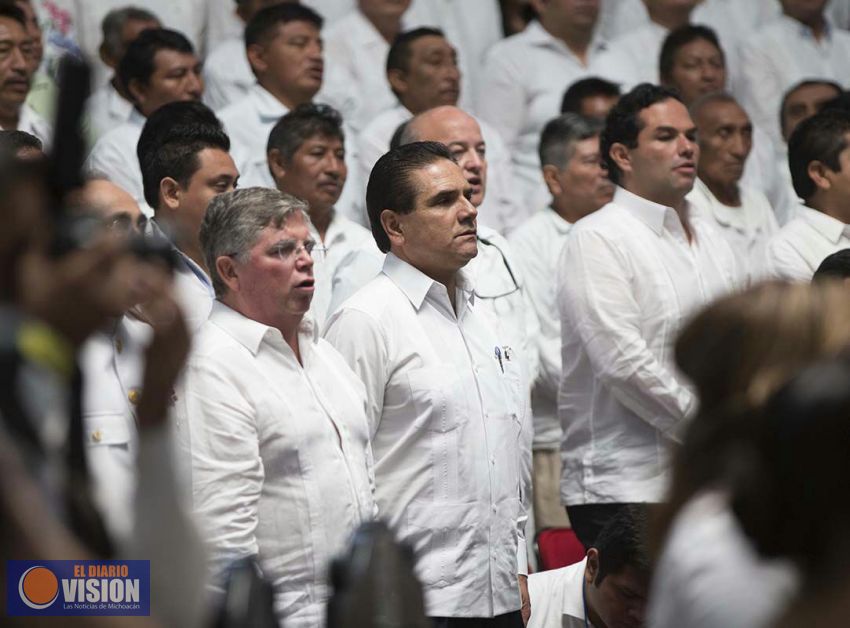 Asiste Silvano Aureoles a toma de protesta de Gobernador de Quintana Roo 