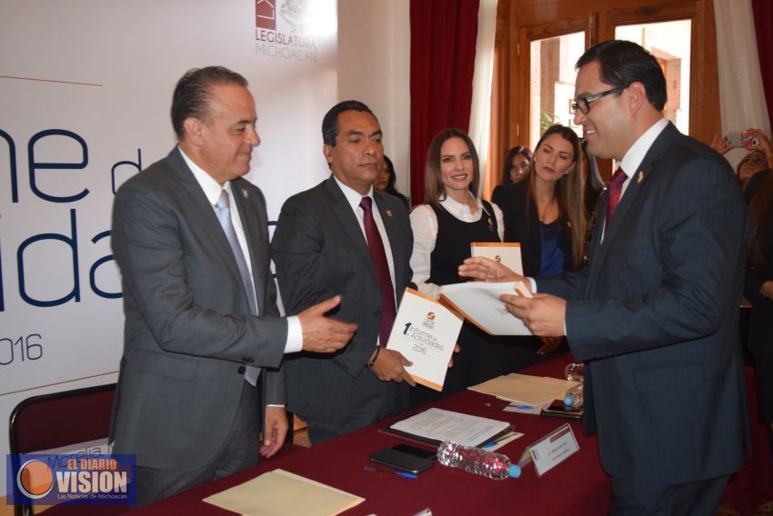 Rinde informe de actividades el Ombudsman michoacano