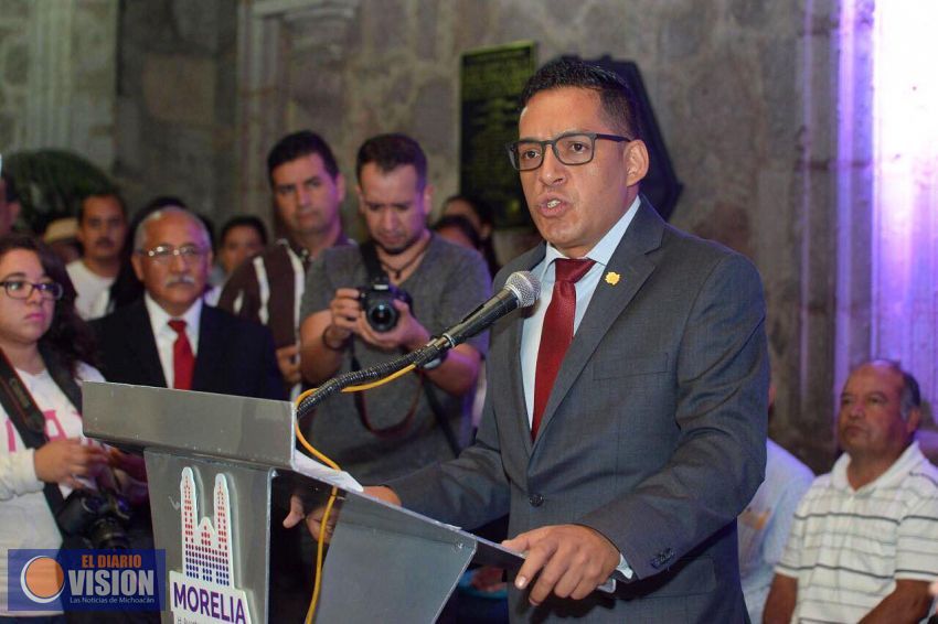 Rinde regidor de izquierda, Osvaldo Ruíz Ramírez, primer Informe