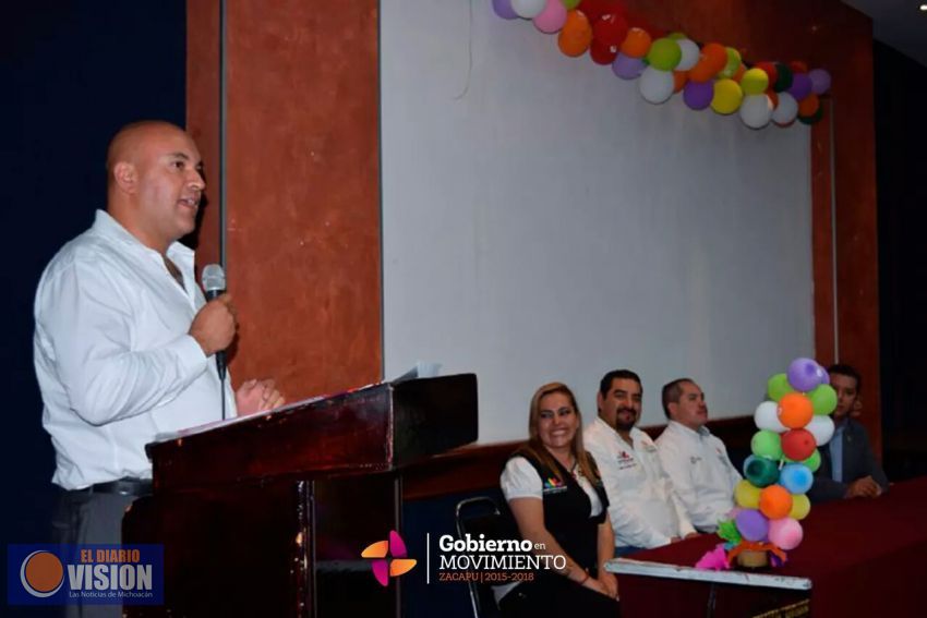 Orientan en Zacapu a productores del campo para su comercialización 