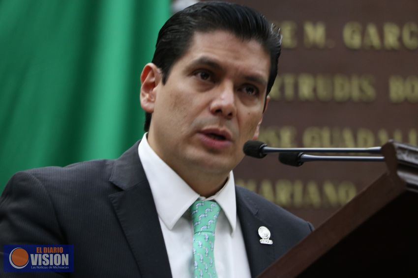 Ernesto Núñez propone ley para actualizar manejo de gastos públicos