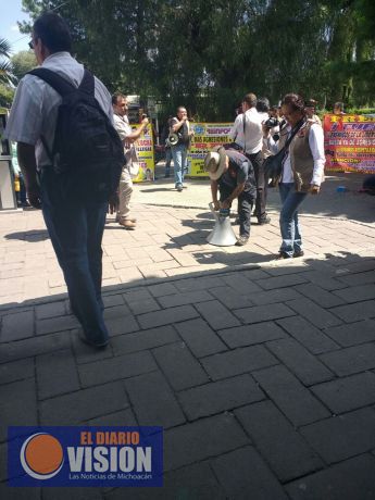 Periodistas del Estado de Mexico, protestan 