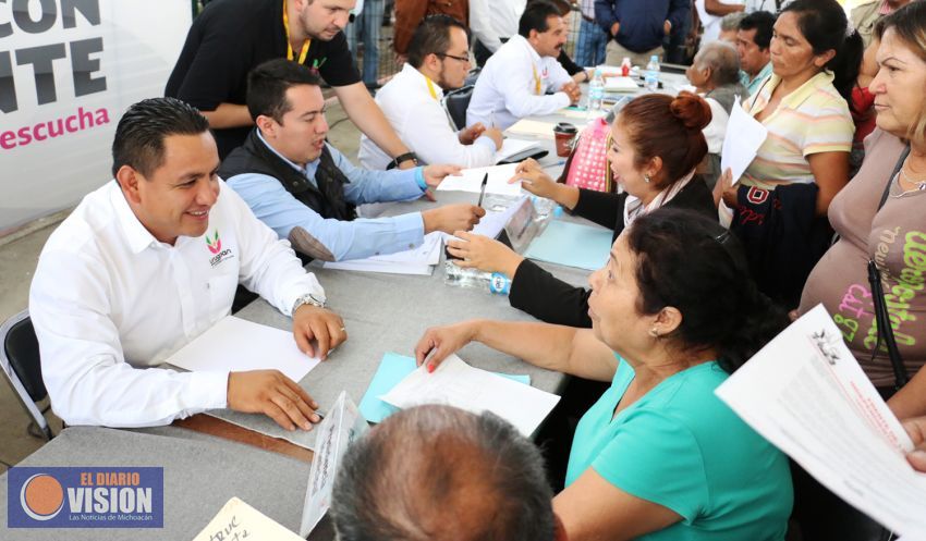 En la colonia La Tamacua se reanudó el programa Unidos Con la Gente