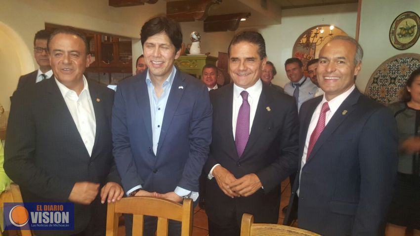 Pascual Sigala, revisa agenda migratoria con legisladores de Estados Unidos