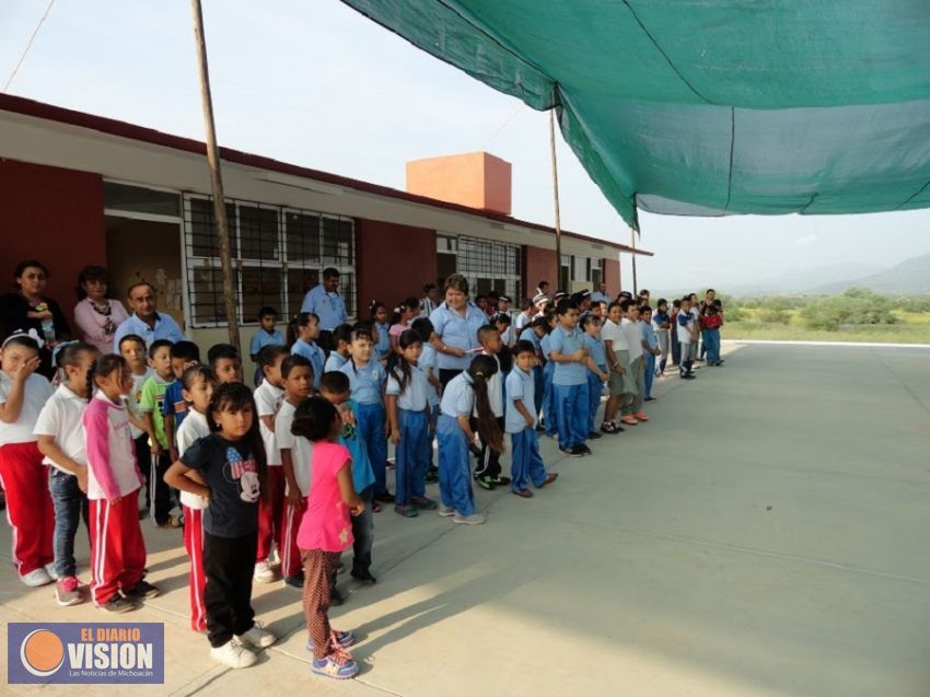 Promueve SEE actividades de ciencia en municipios de Michoacán