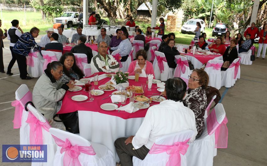Reconocen aportación de Jubilados y Pensionados de Uruapan al desarrollo social  