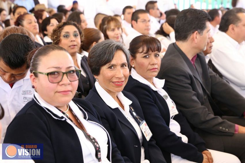 Después de 17 años, patzcuarenses cuentan con hospital digno  