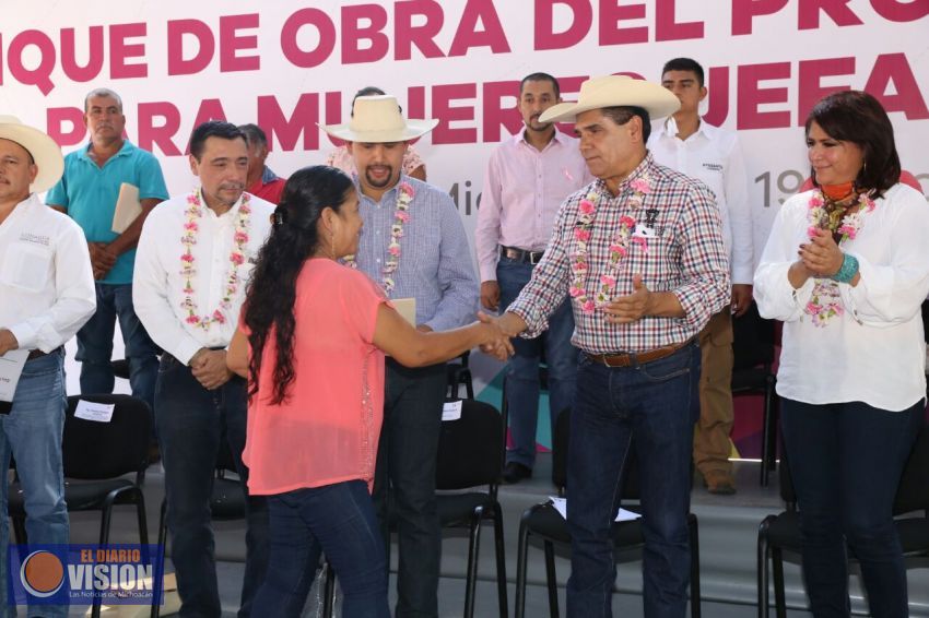 Arranca Silvano Aureoles Programa de Vivienda para Mujeres Jefas de Familia