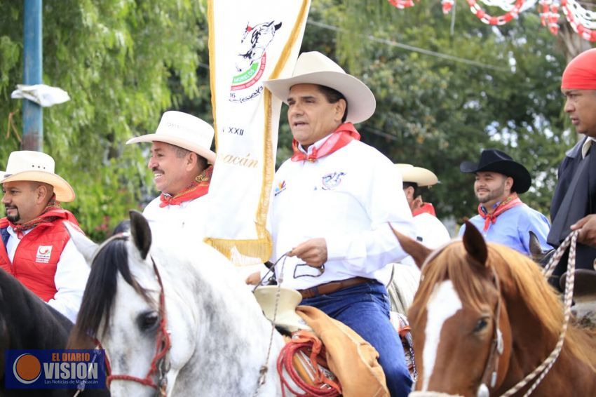Encabeza Gobernador XXII Cabalgata Morelos en Indaparapeo