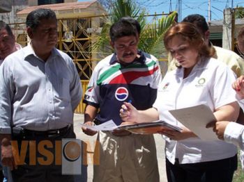 Concluye entrega de certificados a familias damnificadas en la región Oriente