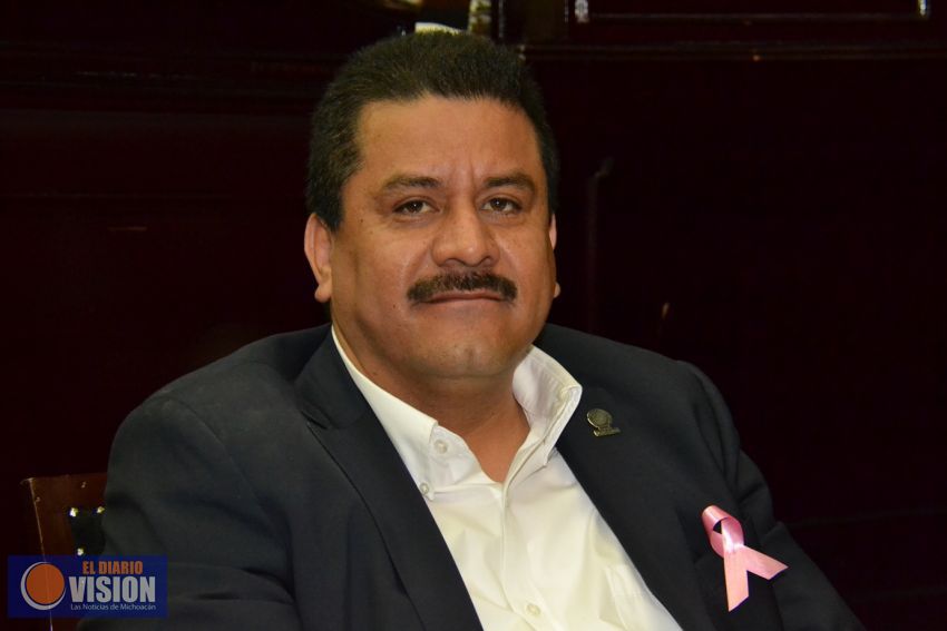 Propone Roberto Carlos hasta siete años de cárcel a funcionarios corruptos