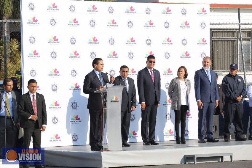 Michoacán trabaja para tener la mejor policía del país: Silvano Aureoles