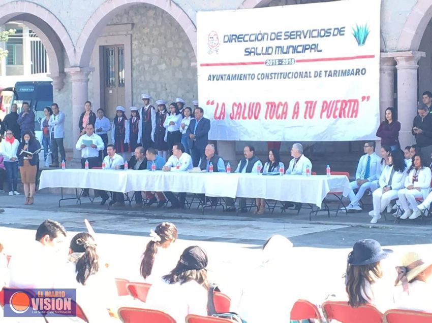 250 estudiantes de Medicina y Nutrición llevan salud a los tarimbarenses 
