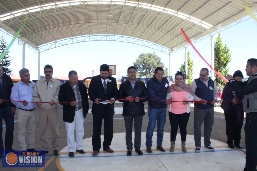 Gobierno de Pátzcuaro hace inversión histórica en obra pública 