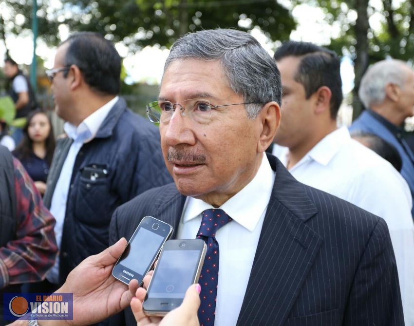 Quien no trae soluciones, que  tampoco traiga problemas: Amadeo