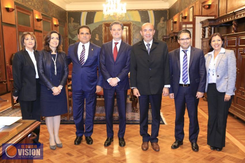 Continúa Gobernador gestión de recursos para educación