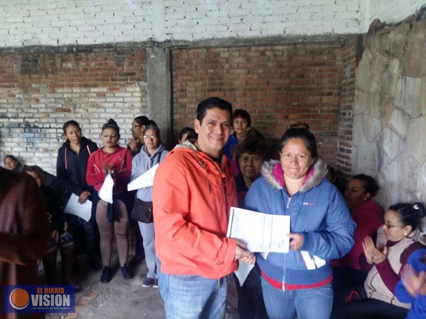 Ernesto Núñez se reúne con organización social Morelia Siglo XXI  