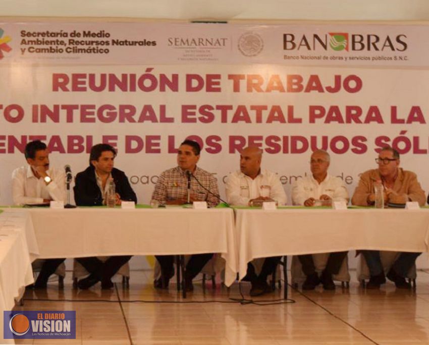 Presencia Silvano Aureoles reunión para el manejo intermunicipal de residuos sólidos en Zacapu