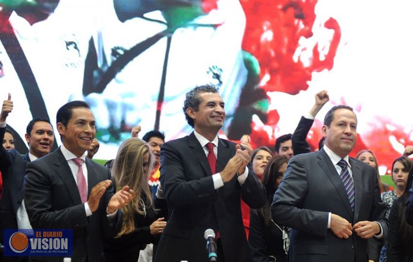 Llama Ochoa a redoblar esfuerzos en el Estado de México