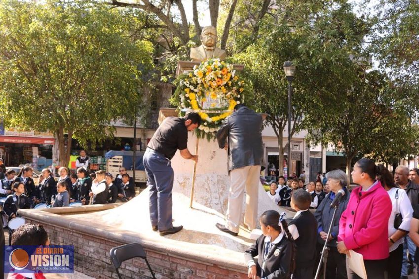 Rinden homenaje al General Rafael Garnica en Coeneo 