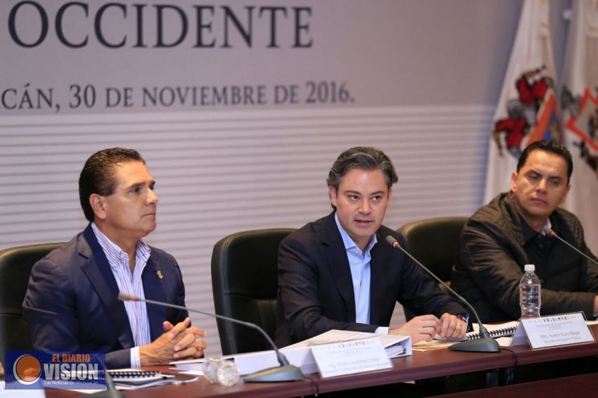 Reconoce SEP a Silvano Aureoles por priorizar educación en Michoacán