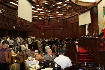 Legisladores aprueban proyecto para que Ayuntamiento evite despidos injustificados