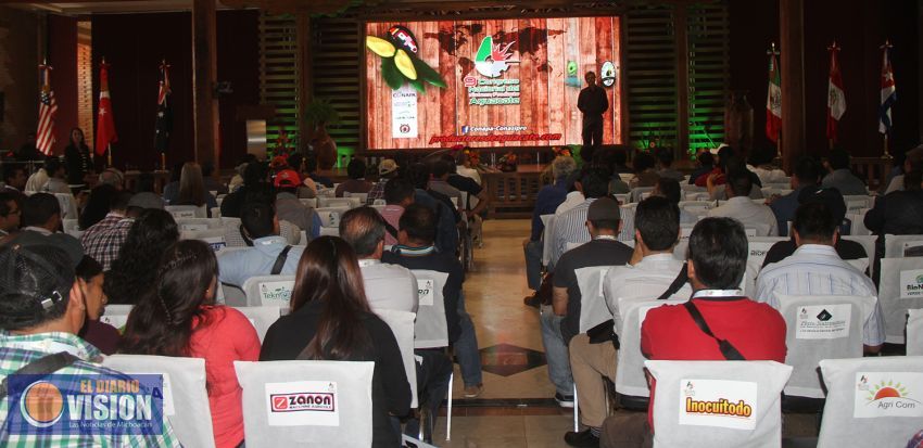 Todo un éxito, el Noveno Congreso Nacional del Sistema Producto Aguacate
