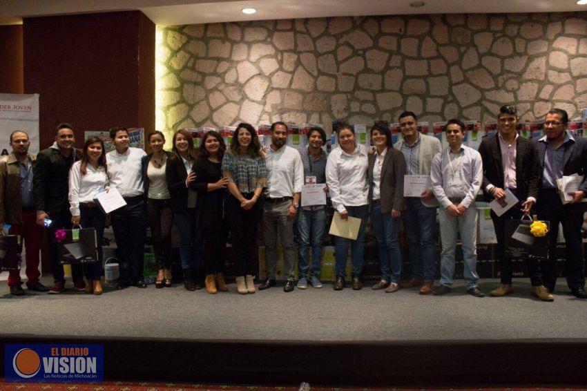 Entregan más de 500 mp para Centros Poder Joven