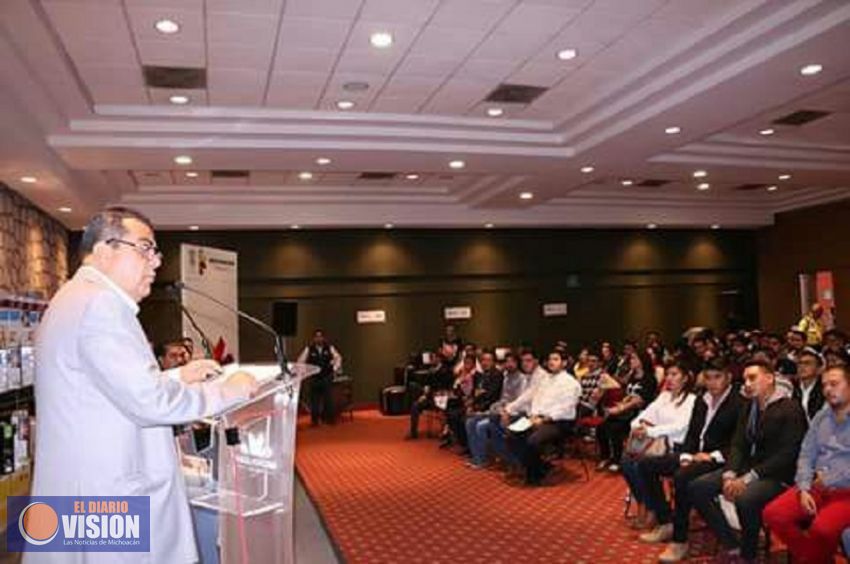 Michoacán único estado municipalista del país: Elías Ibarra